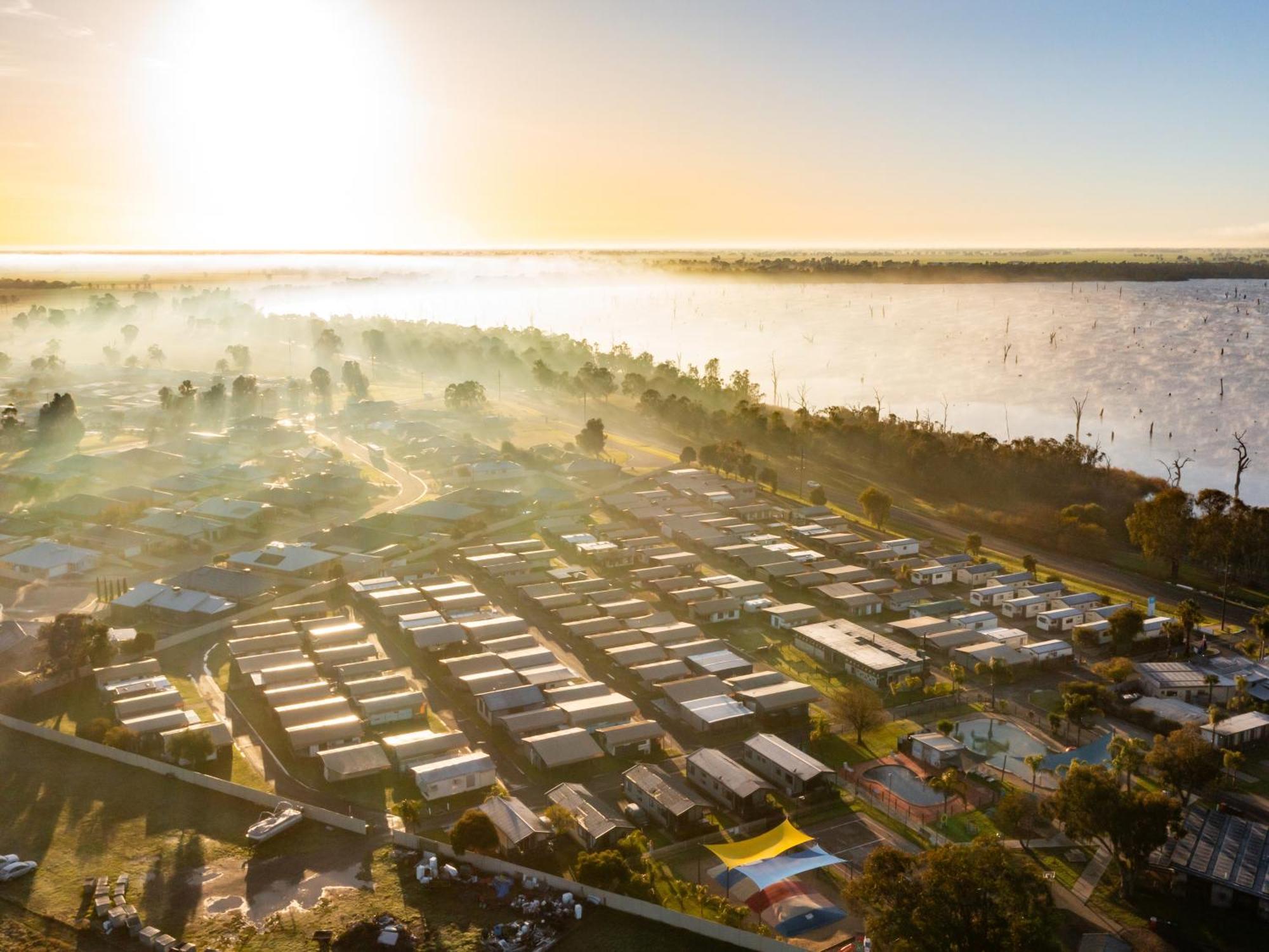 Nrma Yarrawonga Mulwala Holiday Park ภายนอก รูปภาพ