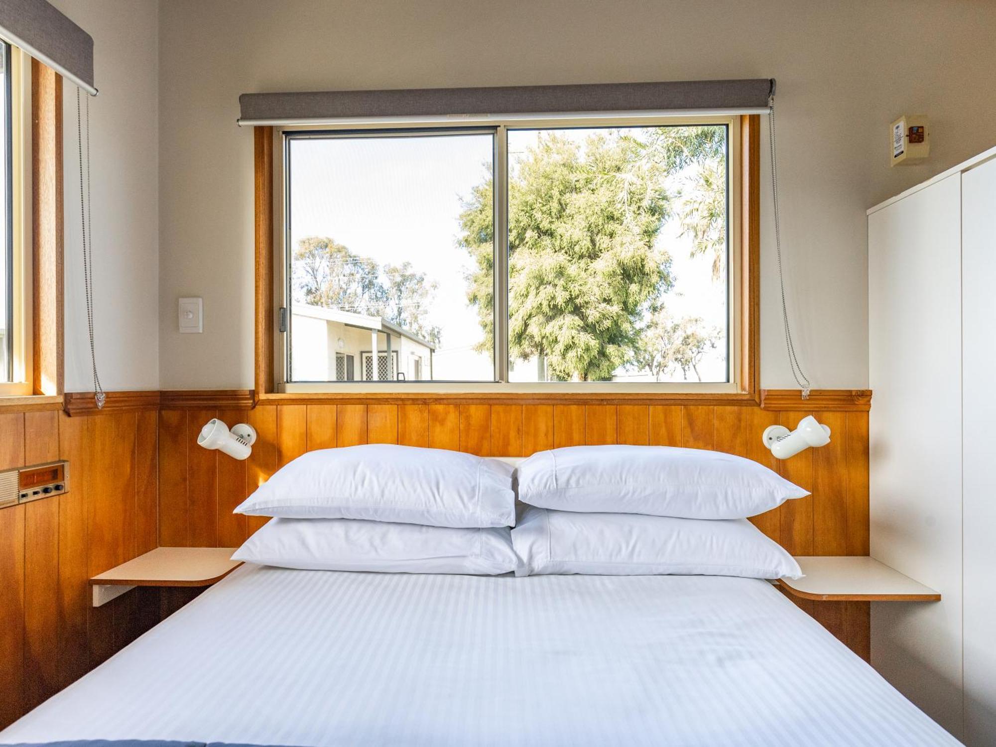 Nrma Yarrawonga Mulwala Holiday Park ห้อง รูปภาพ
