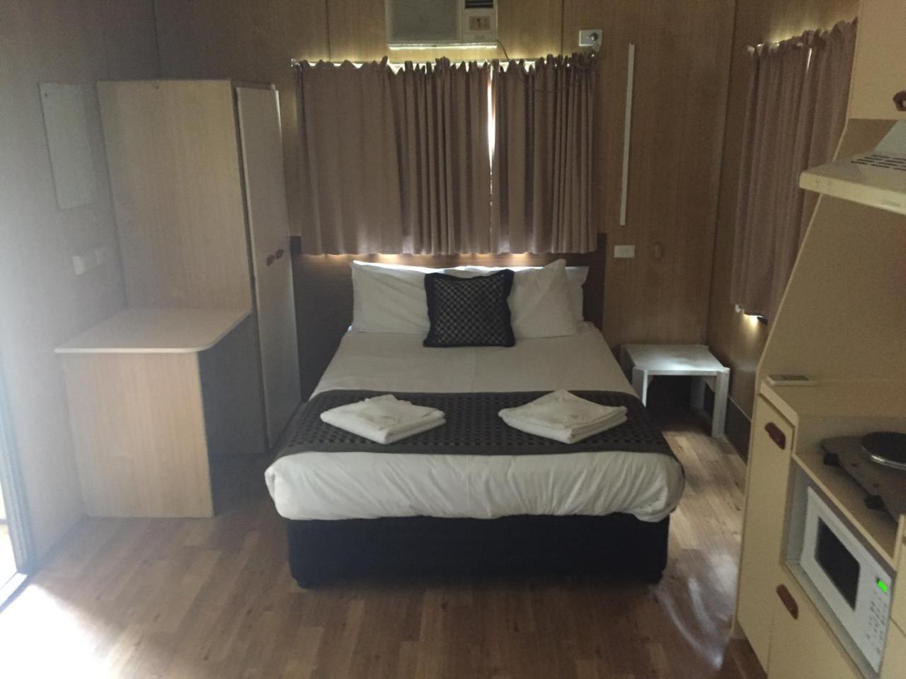 Nrma Yarrawonga Mulwala Holiday Park ภายนอก รูปภาพ